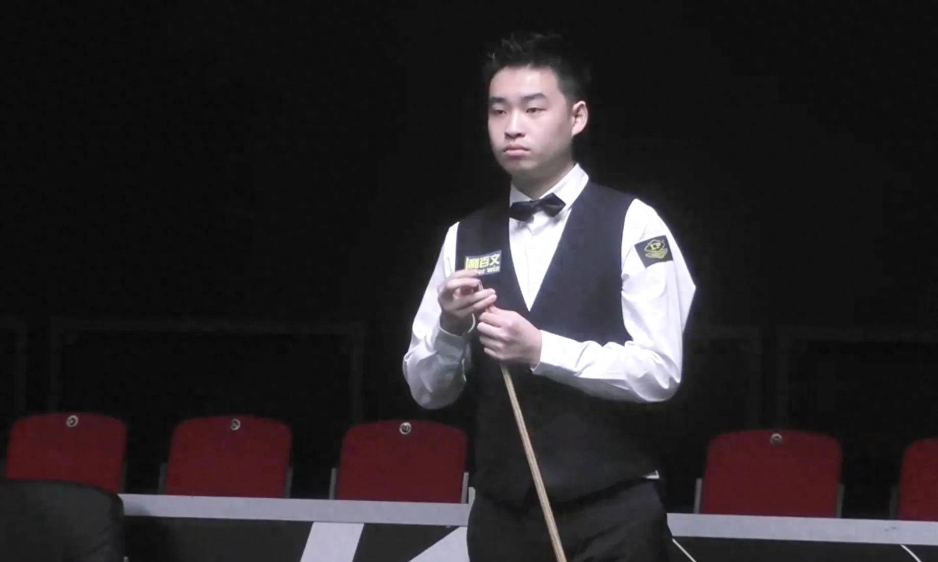 足球营造健 足球营造健