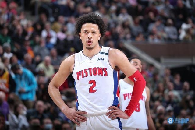 的微弱差距 的微弱差距